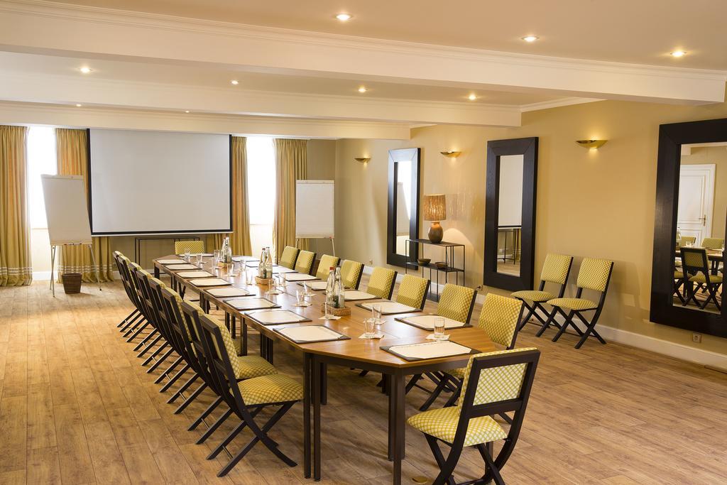 Hotel De France Angerville  Εξωτερικό φωτογραφία
